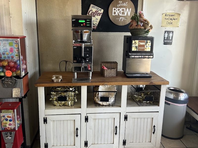 Horizon Star Bakery interior